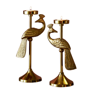 Bougeoir design unique en forme de cerf, accessoires de décoration de maison faits à la main de haute qualité pour la décoration d'hôtel et de fête - Product Image 2