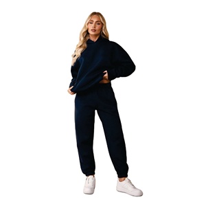 Ensemble de survêtement en polaire de luxe pour femmes Sweat à capuche et pantalon de jogging de haute qualité pour vêtements de sport décontractés à motif solide pour l'hiver - Product Image 5