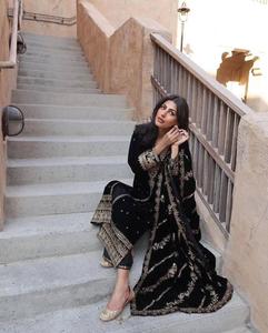 Conjunto de Kurta listo para usar a precio mayorista de India, traje étnico de diseñador de trabajo de bordado para mujeres y niñas - Product Image 2