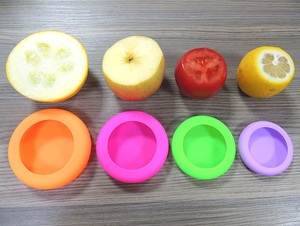 Lot de 4 mini-couvercles extensibles en <span class=keywords><strong>silicone</strong></span> réutilisables et durables pour la conservation des aliments et des fruits au réfrigérateur - Product Image 2