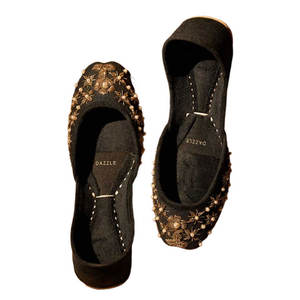 Chaussures Khussa pour femmes les plus vendues, faible MOQ, dessus en daim et velours antidérapant, semelle antidérapante, design tendance de haute qualité, en stock - Product Image 1