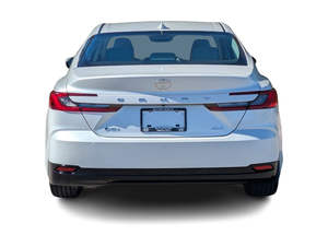 Toyota Camry LE Híbrido 2025, Sedán, Interior Claro, Transmisión Automática/Manual, Tracción AWD, Cuero, R19/R16, Turbo, Eléctrico - Product Image 3