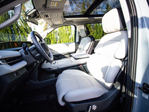 Lincoln Navigator Reserve d'occasion propre 2025 - Product Image 4