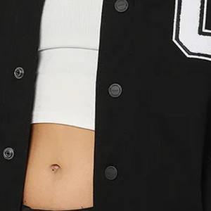 Chaqueta universitaria cómoda y elegante para hombres y mujeres, ropa de moda con cuello con capucha para uso en exteriores, todas las edades, logotipo frontal - Product Image 6