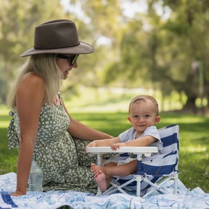 Chaise d'alimentation pour tout-petits OEM pour les voyages en plein air, logo personnalisé, vente en gros, chaise pliable portable pour enfants, bébé, plage, camping avec table - Product Image 6