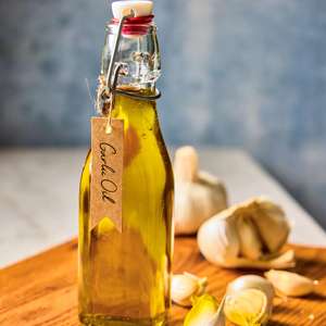Fabricantes al por mayor de fábrica de aceite esencial de ajo 100% aceite esencial de ajo puro y natural de la India de la mejor calidad - Product Image 6