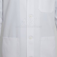 Blouse de laboratoire de qualité supérieure avec matière respirante et coutures durables pour de longues heures de travail