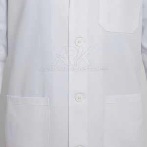 เสื้อกาวน์แพทย์พรีเมียม ผลิตจากวัสดุระบายอากาศได้ดี พร้อมตะเข็บทนทาน เหมาะสำหรับการทำงานเป็นเวลานาน - Product Image 6