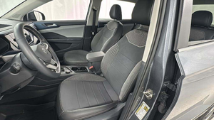 Parfaitement Propre, Occasion 2024, Taos SE 4Motion LHD, Boîte Automatique Intelligente, En Bon État, Prêt à Rouler - Product Image 5