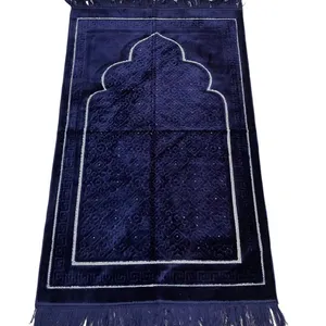 Velvet Blue Color Silky Smooth Prayer Carpets Manufacturer Sejadah Muslim Prayers Rug Praying Mats Islamic Velvet Matts