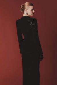 Chaqueta elegante Muse para mujer de alta calidad, Chaqueta de traje, servicios ODM hechos en Vietnam, decoración bordada, método de tejido no tejido - Product Image 5