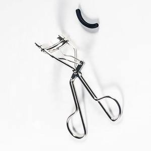 Rizador de Pestañas en Forma de U de Acero Inoxidable de Alta Calidad, Herramienta de Belleza de Precisión para un Rizado Natural y Duradero, Uso en Salón - Product Image 3