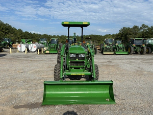 Tracteur agricole d'occasion JOHN DEAR 4044M avec chargeur frontal et arrière, 4x4, en stock, prêt à être expédié - Product Image 1