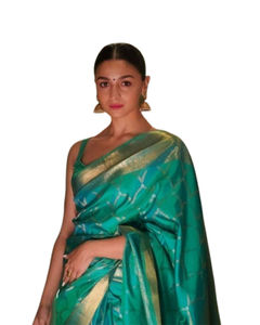 Beau Saree en soie indienne traditionnelle avec un travail riche en pallu et en jacquard pour les fêtes en été et en hiver - Product Image 1