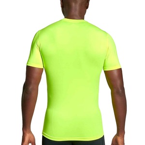 T-shirt de gymnastique pour hommes en coton 100% polyester à séchage rapide à manches courtes coupe musculaire avec col de compression coupe ajustée - Product Image 2