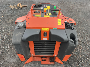 Chargeuse compacte Ditch Witch SK800 la plus vendue - Product Image 4