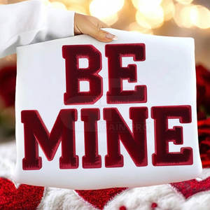 Sudadera Romántica de Diseño Moderno para San Valentín, Atuendo de Moda para Invierno y Regalos - Product Image 4