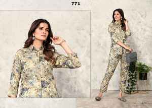 ชุดเรยอนสำหรับผู้ใหญ่พร้อมพิมพ์ดิจิตัลจากศัลยแพทย์ดีไซน์เอเวอร์กรีนดูดี - Product Image 5