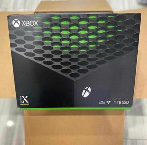 NOUVELLES PROMOTIONS : Console Microsoft Xbox Series X 1 To + 2 Manettes & 10 Jeux Gratuits avec Casque - Product Image 2