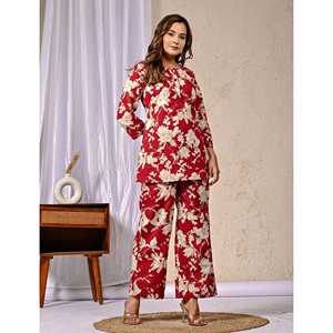 Conjunto de Dos Piezas de Algodón con Estampado de Flores Rojas, Talla XS-XL, Top de Manga Tres Cuartos con Decoración de Botones y Pantalones Cortos - Product Image 6