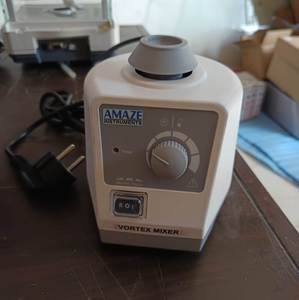 Agitador Eléctrico Portátil Marca Amaze, Mezclador de Vórtice Multifuncional con Motor sin Escobillas de 3000 rpm y 2 kg para Tubos y Microplacas - Product Image 4