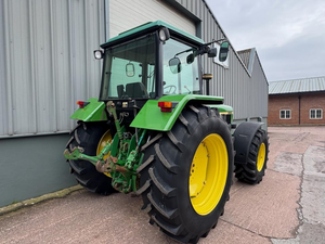 Tractor Agrícola John Deere 3650 Usado en Venta - Product Image 4