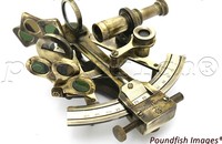 Bouée de navigation en laiton massif de 3 pouces de qualité supérieure en forme de V Équipement de sécurité durable pour bateaux pour utilisation maritime Cadeaux en gros Décoration