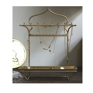 Soporte de exhibición de joyería de diseño fabuloso soporte colgante de joyería de Color dorado de Metal hecho a mano para uso de almacenamiento - Product Image 1