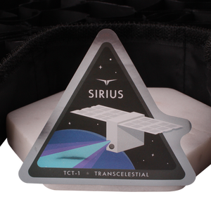 Pegatinas de Vinilo Plateado Mate Personalizadas, Resistentes al Agua, al Calor y a Desgarros, para Cascos, Logotipos y Artículos Promocionales - Product Image 1