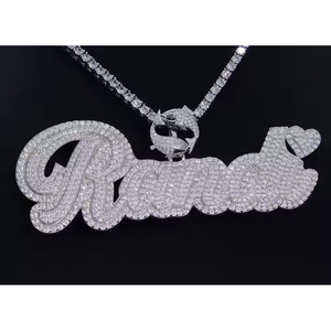 Colgante Unisex de Plata de Ley 925 con Nombre Personalizado y Moissanita, Diseño Exclusivo con Incrustaciones de Diamantes, para Toda Ocasión - Product Image 2