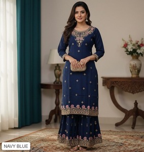 Ensemble Sharara haut de gamme très demandé, en rayonne 14 kg avec un magnifique imprimé métallisé, costume Sharara pakistanais, disponible à un prix raisonnable - Product Image 6