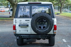 LAND CRUISER PRADO SX 3.0 TURBO 1994 DE ALTA CALIDAD, TRANSMISIÓN MANUAL DE 5 VELOCIDADES, 4X4, EN PERFECTO ESTADO, IMPECABLE, EXCELENTE CONDICIÓN, MEJOR OFERTA, EXPORTACIÓN - Product Image 6