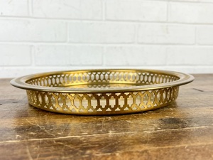 ถาดเสิร์ฟทองเหลืองตกแต่งดีไซน์เนอร์คุณภาพดีเยี่ยม สำหรับโรงแรมและบ้าน ถาดสำหรับงานอีเว้นท์และเทศกาล - Product Image 3