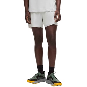 Shorts de course pour hommes en tissu polyester nylon léger, extensible, doux au toucher et finition lisse, idéal pour la vente en gros - Product Image 2