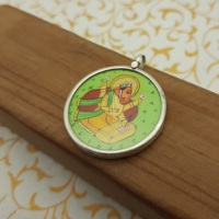 Pendentif cadres en verre en argent 925 avec œuvre artisanale Lord Ganesh Bijoux uniques peints à la main Pendentif de peinture spirituelle