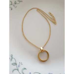 Collar con colgante de círculo de oro minimalista para mujer, joyería de moda, collar de cadena diario ligero, regalo para ella - Product Image 1