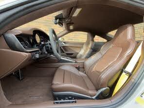 2023 para 911 Turbo S Coupé AWD con Volante a la Izquierda - Product Image 4