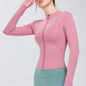 Top qualité femmes nouvelle veste avec short Gym Yoga ensemble vêtements vêtements de sport ensembles veste et short - Product Image 2