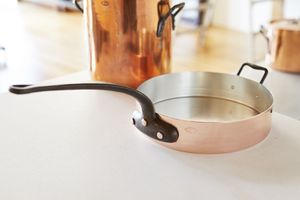 Moules à sauce en métal de qualité royale Articles d'ustensiles de cuisine élégants adaptés à la maison Hôtel et Restaurant Utilisation Casseroles à sauce en cuivre lourd - Product Image 6