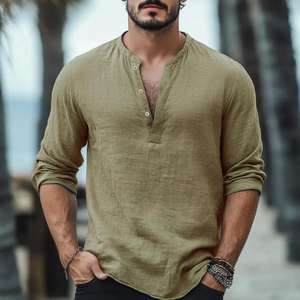 T-shirt boutonné à manches longues en coton de qualité supérieure pour hommes, tissu doux, respirant et infroissable, disponible en vente - Product Image 2