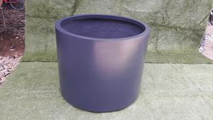 KNT Creations Pot de fleurs circulaire classique moderne en fibre de verre léger et durable, finition mate ou brillante, pour intérieur, extérieur, jardin et maison - Product Image 5