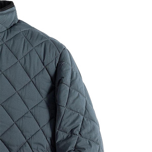 Blouson d'hiver élégant pour homme avec impression personnalisée, doublure douce au toucher, rembourrage thermique et options de marque privée complètes - Product Image 5