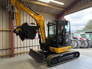 รถขุดไฮดรอลิกขนาดเล็ก JCB 50Z2 แบบตีนตะขาบ สำหรับงานก่อสร้างในฟาร์ม - Product Image 5