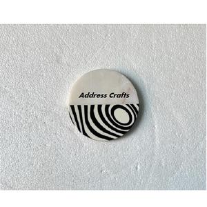 Ensemble de sous-verres ronds en marbre faits à la main écologiques Tapis et coussinets de haute qualité avec design texturé personnalisé pour article de cadeau de Noël - Product Image 1