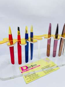 Pinzas cosméticas para cejas, soporte de sujeción, soporte de exhibición de Material acrílico sostenible de alta calidad, pinzas para cejas puntiagudas inclinadas - Product Image 6