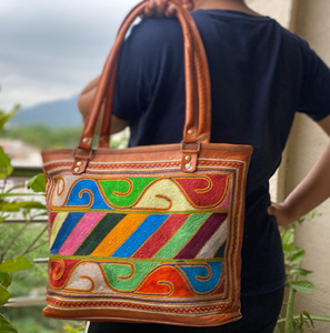 Bolso de hombro de cuero de cabra auténtico hecho a mano para mujer, bolsa de mano Vintage multicolor, bolso de hombro de cuero - Product Image 1