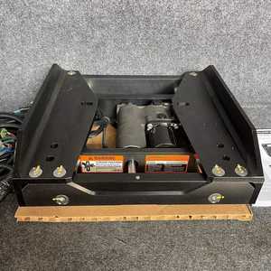 Nuevo Soporte Hidráulico para Motor Fuera de Borda DOMETIC Seastar JP5040X, 4 Pulgadas de Reculación - Product Image 1