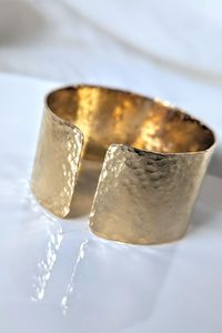 Bracelet manchette élégant en laiton massif, bijou tendance, accessoire de mode 100% laiton pour homme et femme, cadeau vintage étoile - Product Image 2