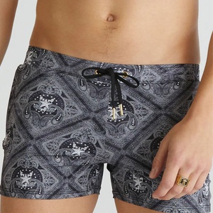 Soldes d'été : Shorts imprimés pour hommes, motif étoile, coupe décontractée, taille élastique, tenue de plage décontractée, plusieurs couleurs et tailles, vente en gros - Product Image 3
