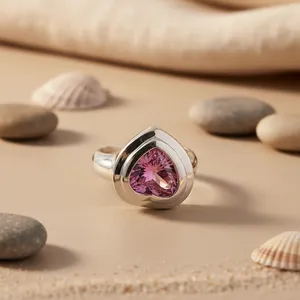 Bague Statement en Argent Sterling 925 Plaqué Rhodium pour Femme avec Pierre Précieuse Rose en Forme de Cœur Sertie en Bezel - Product Image 2